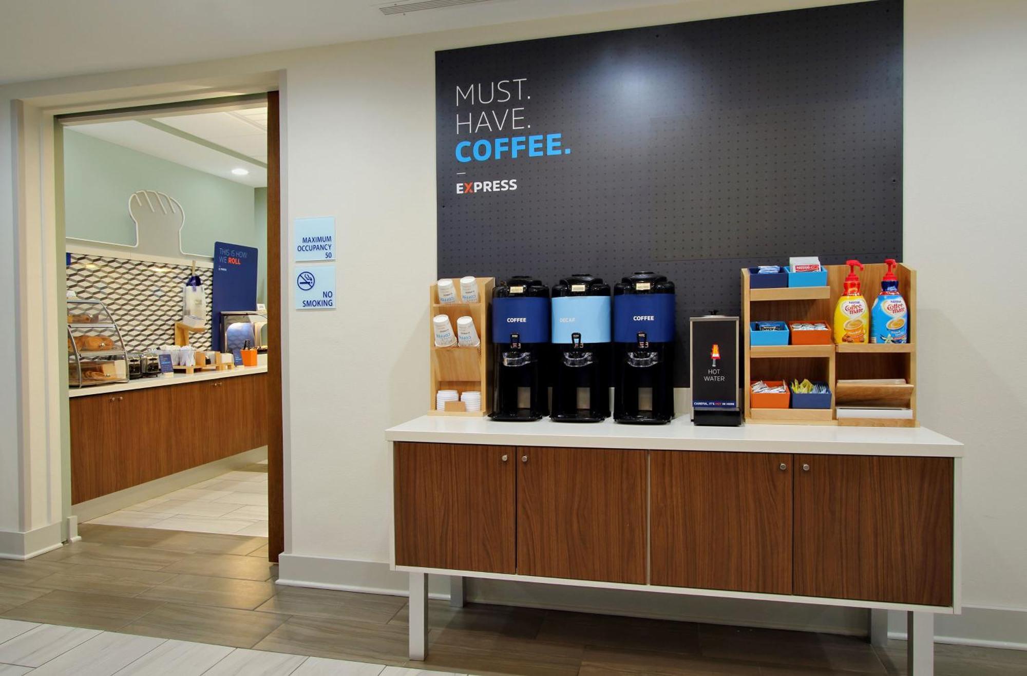 Holiday Inn Express Calgary South By Ihg Extérieur photo