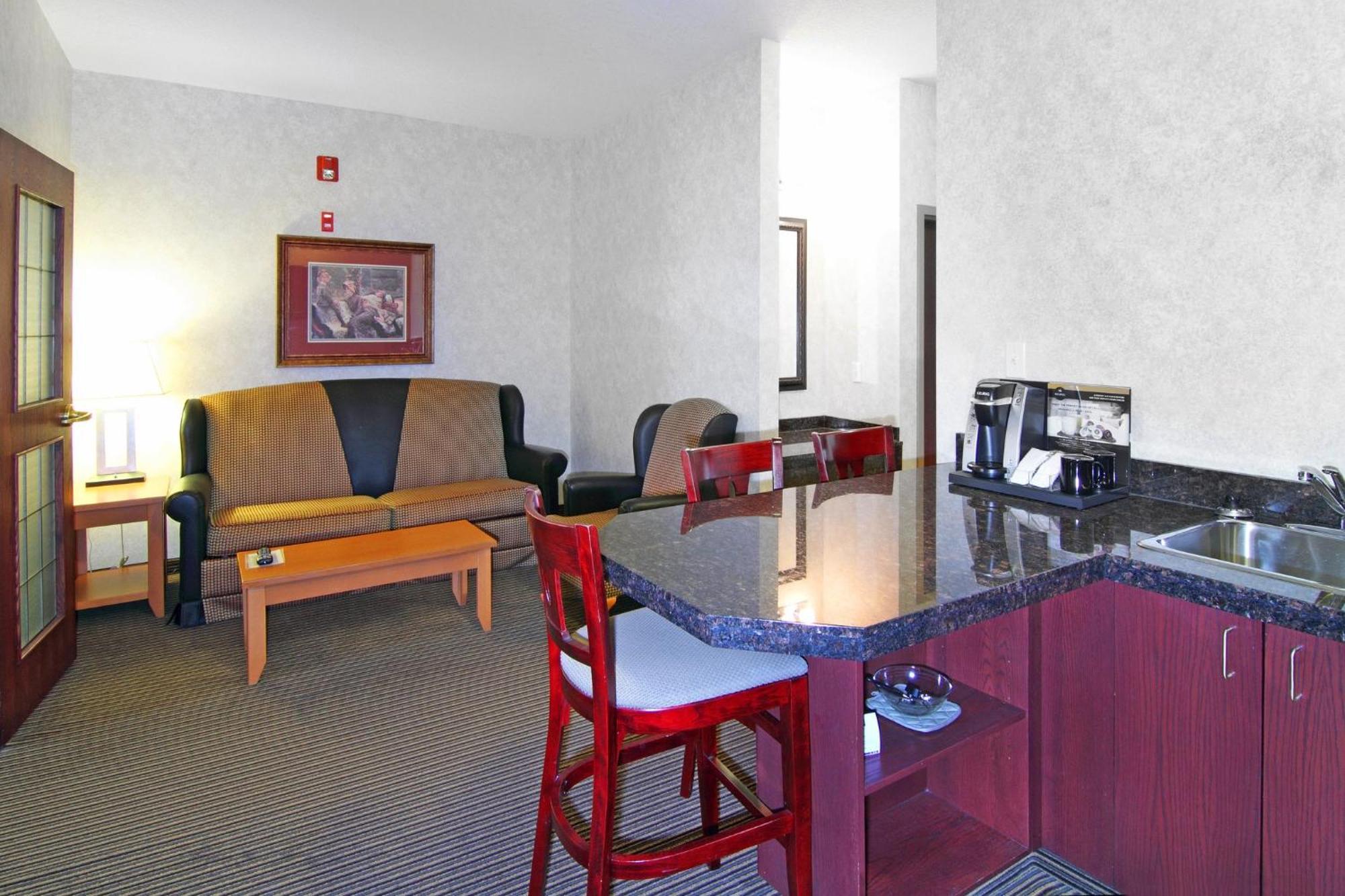 Holiday Inn Express Calgary South By Ihg Extérieur photo
