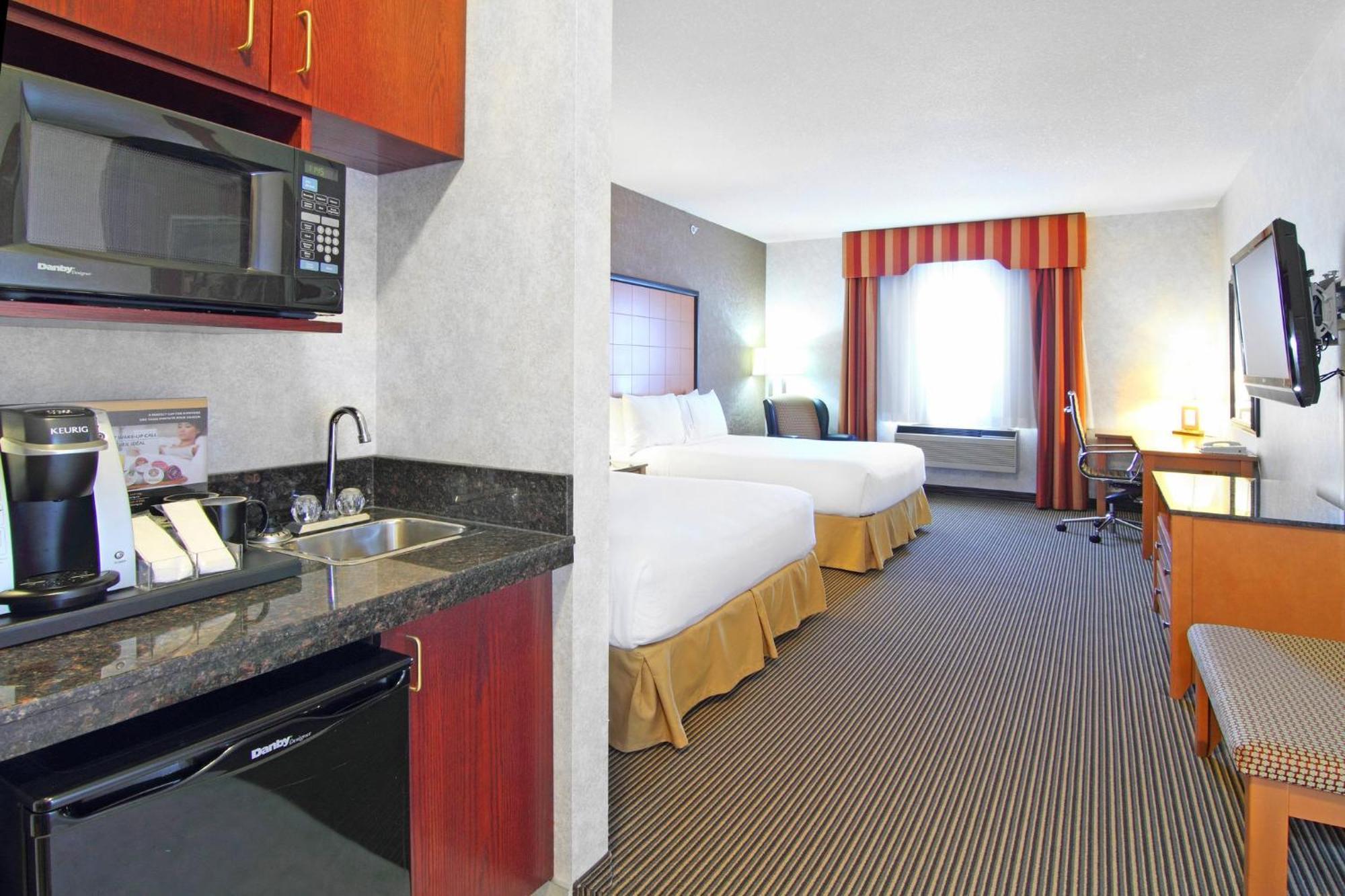 Holiday Inn Express Calgary South By Ihg Extérieur photo
