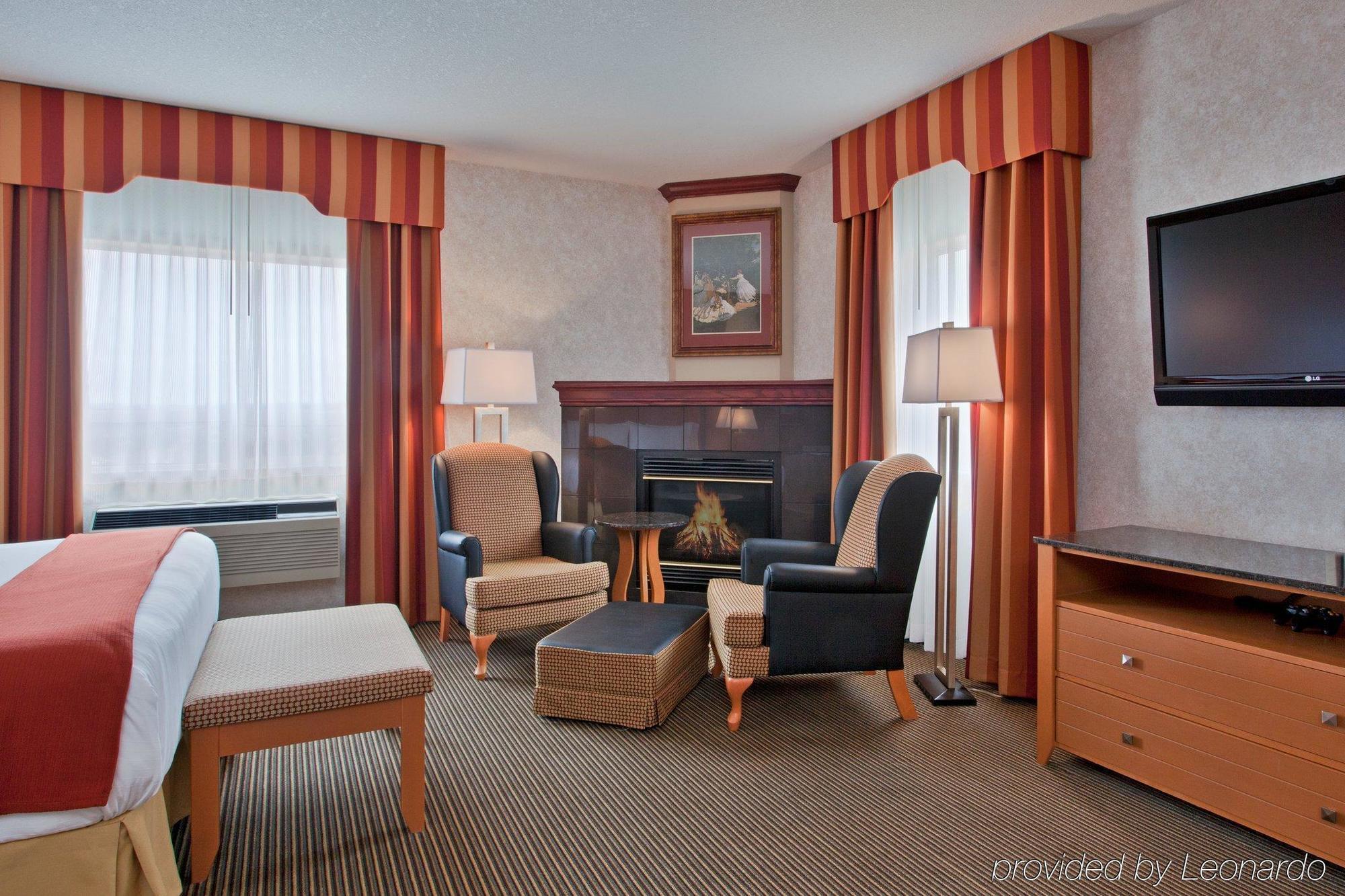 Holiday Inn Express Calgary South By Ihg Chambre photo