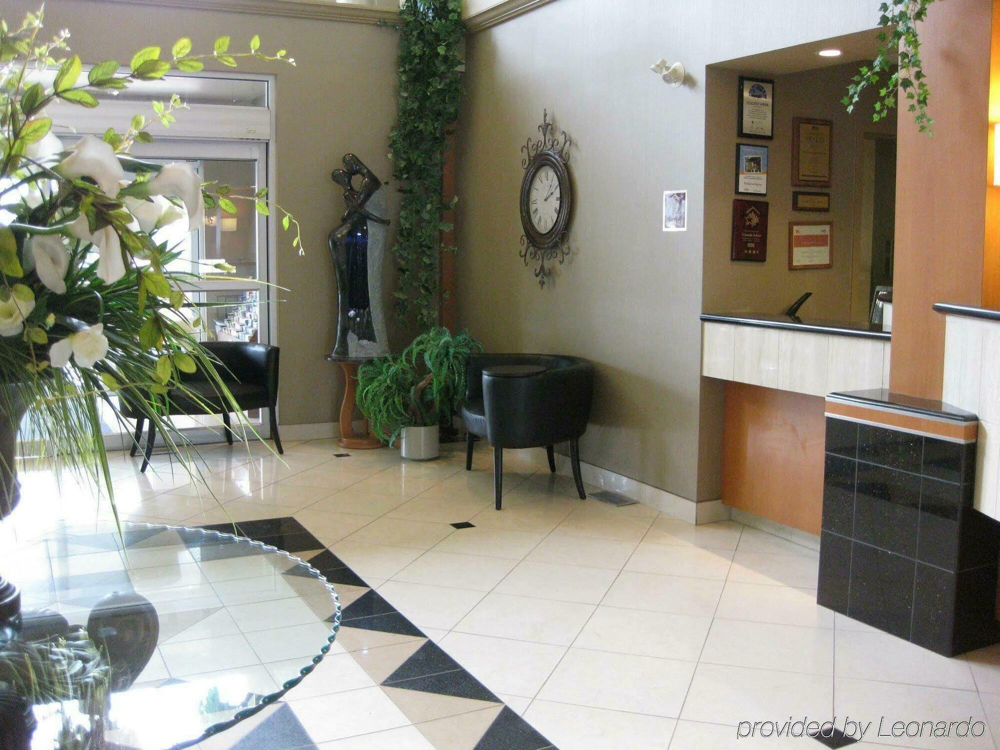 Holiday Inn Express Calgary South By Ihg Extérieur photo